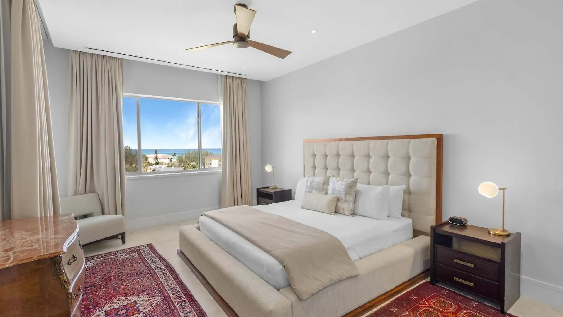 Casa vacanze 2 Bed Ocean View Condo At One Cable Beach Nassau